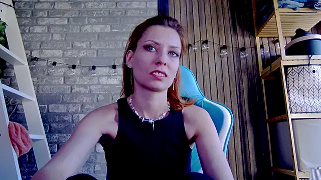 karo123421 online show from 03/06/25, 11:47