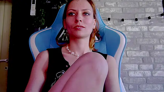 karo123421 online show from 03/07/25, 10:02