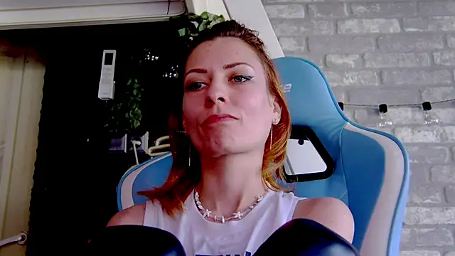 karo123421 online show from 03/09/25, 11:36