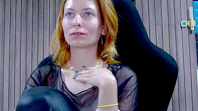 karo123421 online show from 03/11/25, 04:29