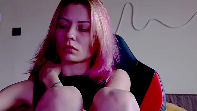 karo123421 online show from 11/16/25, 08:42