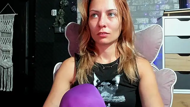 karo123421 online show from 07/27/26, 07:54