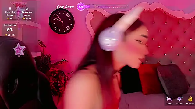 Snapshot of LeyXandrabraz chatting on 11/14/25, 08:18 LeyXandrabraz online show from 11/14/25, 08:18