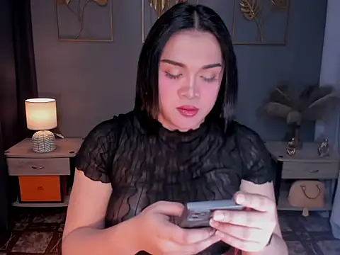 MaxeneCullens online show from 11/04/25, 02:54