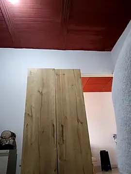 Leaberry online show from 10/05/25, 04:49