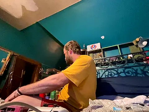 Snapshot of charactrzero chatting on 09/25/25, 10:46 charactrzero online show from 09/25/25, 10:46