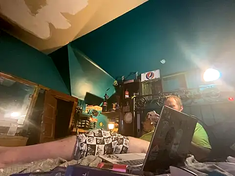 Snapshot of charactrzero chatting on 10/01/25, 06:19 charactrzero online show from 10/01/25, 06:19