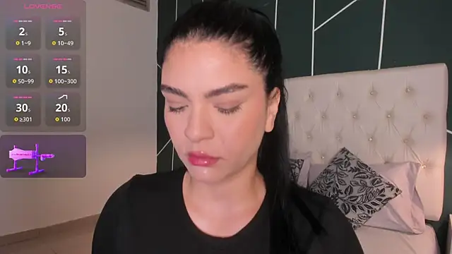 Snapshot of Veronicalanx1 chatting on 12/04/25, 11:19 Veronicalanx1 online show from 12/04/25, 11:19