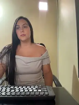 kendall 52 online show from 05/08/26, 05:40