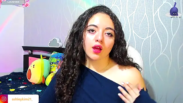 Snapshot of AshleyKim_ chatting on 09/27/25, 12:26 AshleyKim online show from 09/27/25, 12:26