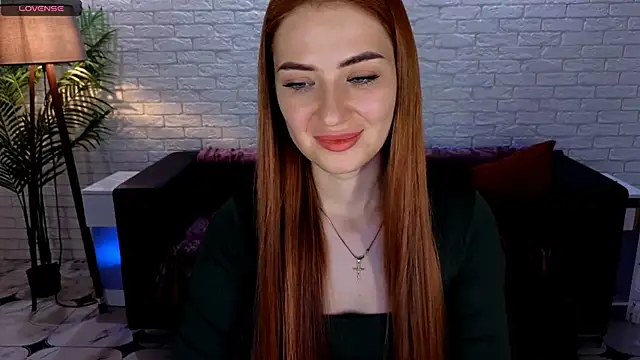 Adelyna Bird online show from 02/06/25, 10:37