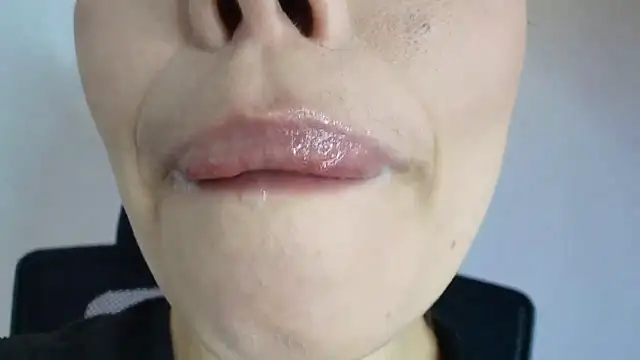 lisbet21x online show from 10/24/25, 10:17