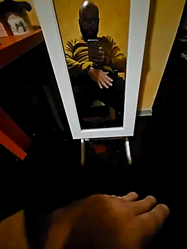 Snapshot of Dolceporco19 chatting on 12/01/25, 05:07 Dolceporco19 online show from 12/01/25, 05:07