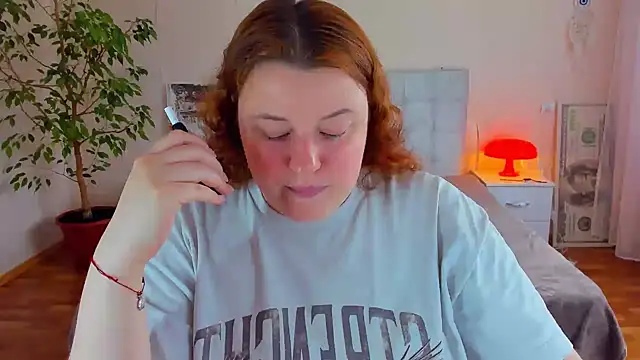 PolinaSalvatore online show from 06/05/26, 12:22