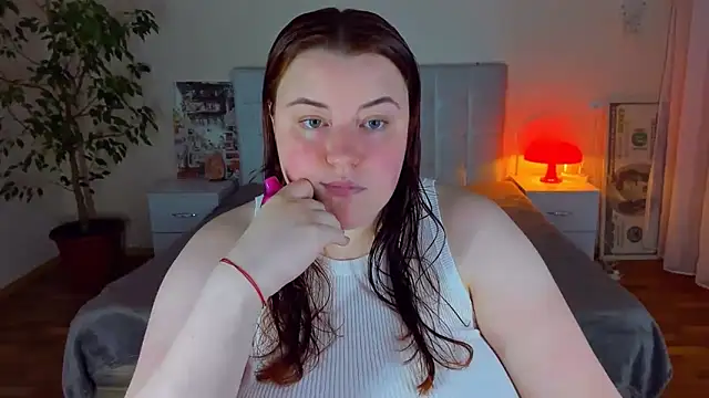 PolinaSalvatore online show from 06/11/26, 07:23