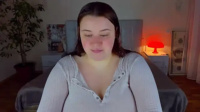 PolinaSalvatore online show from 06/14/26, 07:49