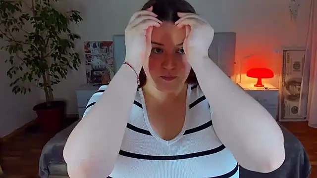 PolinaSalvatore online show from 06/29/26, 10:21