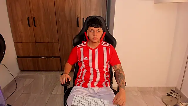 Jake simons online show from 10/13/25, 02:33