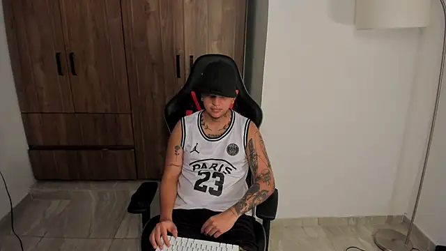 Jake simons online show from 10/24/25, 06:43