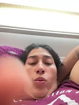 Snapshot of andreaisis2 chatting on 12/13/24, 08:47 andreaisis2 online show from 12/13/24, 08:47