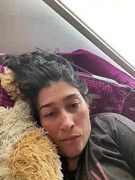 Snapshot of andreaisis2 chatting on 01/05/25, 07:39 andreaisis2 online show from 01/05/25, 07:39