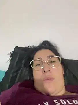 Snapshot of andreaisis2 chatting on 01/19/25, 09:13 andreaisis2 online show from 01/19/25, 09:13