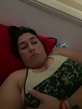 Snapshot of andreaisis2 chatting on 01/20/25, 07:04 andreaisis2 online show from 01/20/25, 07:04