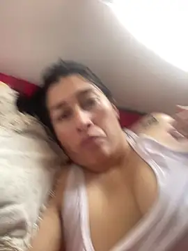 Snapshot of andreaisis2 chatting on 01/26/25, 05:13 andreaisis2 online show from 01/26/25, 05:13