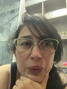 Snapshot of andreaisis2 chatting on 02/18/25, 10:47 andreaisis2 online show from 02/18/25, 10:47