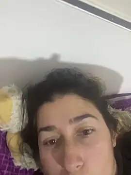 Snapshot of andreaisis2 chatting on 03/03/25, 10:42 andreaisis2 online show from 03/03/25, 10:42