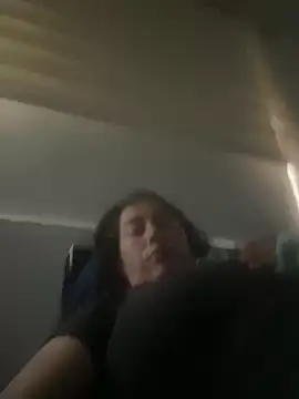 Snapshot of andreaisis2 chatting on 03/08/25, 09:08 andreaisis2 online show from 03/08/25, 09:08