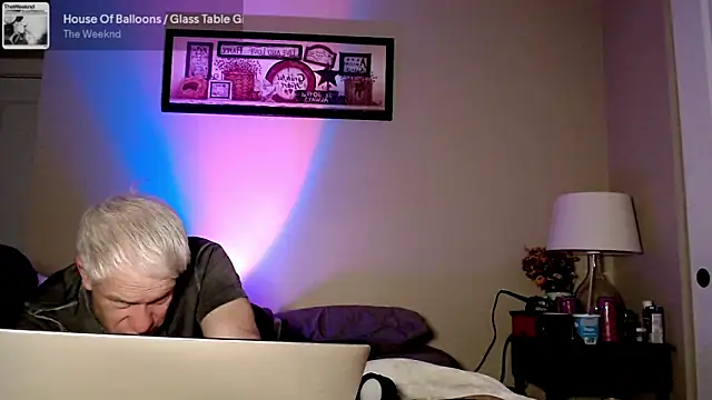 Snapshot of Snarfle82 chatting on 12/16/25, 09:47 Snarfle82 online show from 12/16/25, 09:47