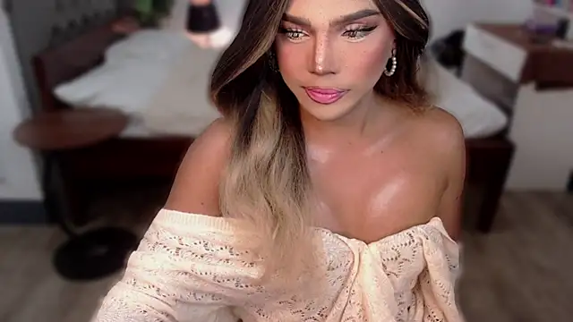 liaa lurrecams online show from 06/12/26, 12:48