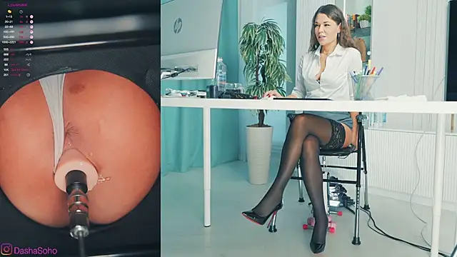 Snapshot of art_porno chatting on 10/12/25, 01:26 art porno online show from 10/12/25, 01:26