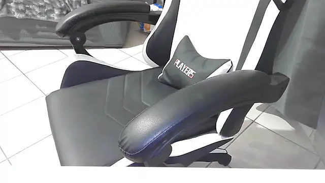 simoninside25 online show from 09/18/25, 09:06