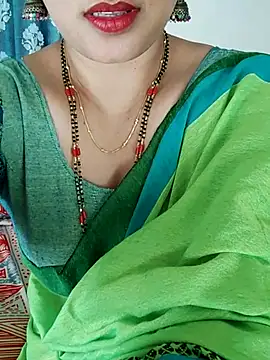 Snapshot of Indian_desi_wife chatting on 10/14/25, 02:34 Indian desi wife online show from 10/14/25, 02:34