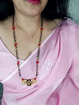 Snapshot of Indian_desi_wife chatting on 01/10/26, 02:24 Indian desi wife online show from 01/10/26, 02:24