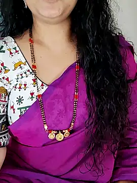 Snapshot of Indian_desi_wife chatting on 02/24/26, 02:53 Indian desi wife online show from 02/24/26, 02:53