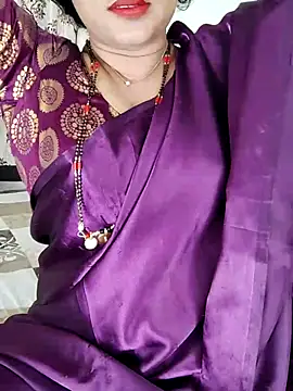 Snapshot of Indian_desi_wife chatting on 06/08/26, 02:23 Indian desi wife online show from 06/08/26, 02:23