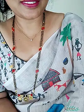 Snapshot of Indian_desi_wife chatting on 06/11/26, 03:04 Indian desi wife online show from 06/11/26, 03:04