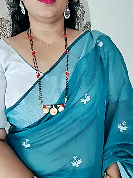 Snapshot of Indian_desi_wife chatting on 06/15/26, 02:25 Indian desi wife online show from 06/15/26, 02:25