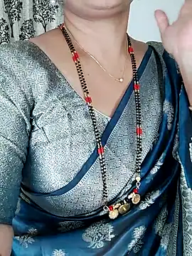 Snapshot of Indian_desi_wife chatting on 07/02/26, 04:13 Indian desi wife online show from 07/02/26, 04:13