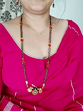 Snapshot of Indian_desi_wife chatting on 07/28/26, 07:50 Indian desi wife online show from 07/28/26, 07:50