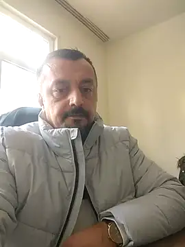 Snapshot of serkan201852 chatting on 02/15/25, 11:39 serkan201852 online show from 02/15/25, 11:39