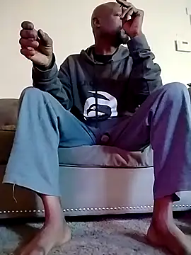 Snapshot of Daddy_hook chatting on 12/08/24, 04:18 Daddy hook online show from 12/08/24, 04:18