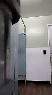 Snapshot of Daddy_hook chatting on 12/10/24, 06:17 Daddy hook online show from 12/10/24, 06:17