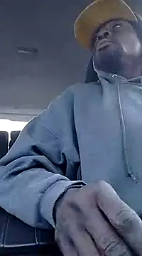 Snapshot of Daddy_hook chatting on 12/14/24, 03:04 Daddy hook online show from 12/14/24, 03:04