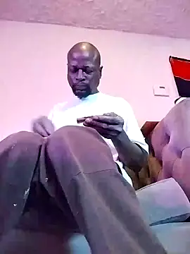 Snapshot of Daddy_hook chatting on 01/24/25, 01:03 Daddy hook online show from 01/24/25, 01:03