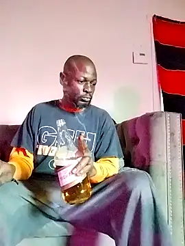 Snapshot of Daddy_hook chatting on 02/04/25, 12:40 Daddy hook online show from 02/04/25, 12:40