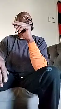 Snapshot of Daddy_hook chatting on 03/05/25, 12:49 Daddy hook online show from 03/05/25, 12:49